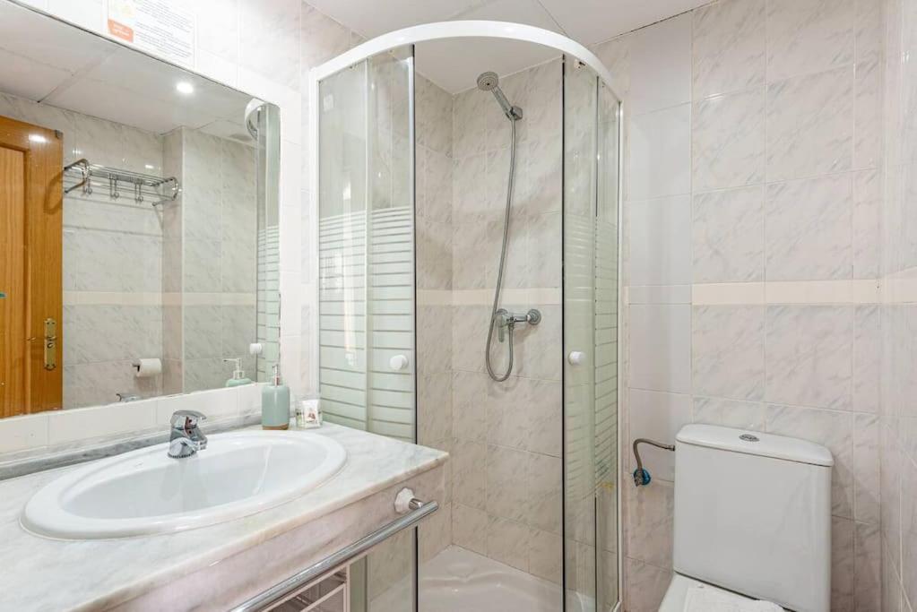 Apartamento Alvarito Playa Front Marbella