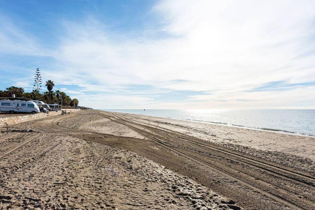 Apartamento Alvarito Playa Front